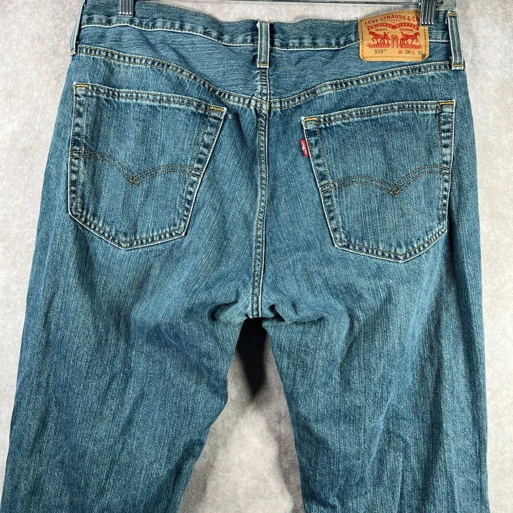 Levi's 559 Jeans Mens 36X32 Blue Medium Wash Denim‎ Straight Everyday Casual